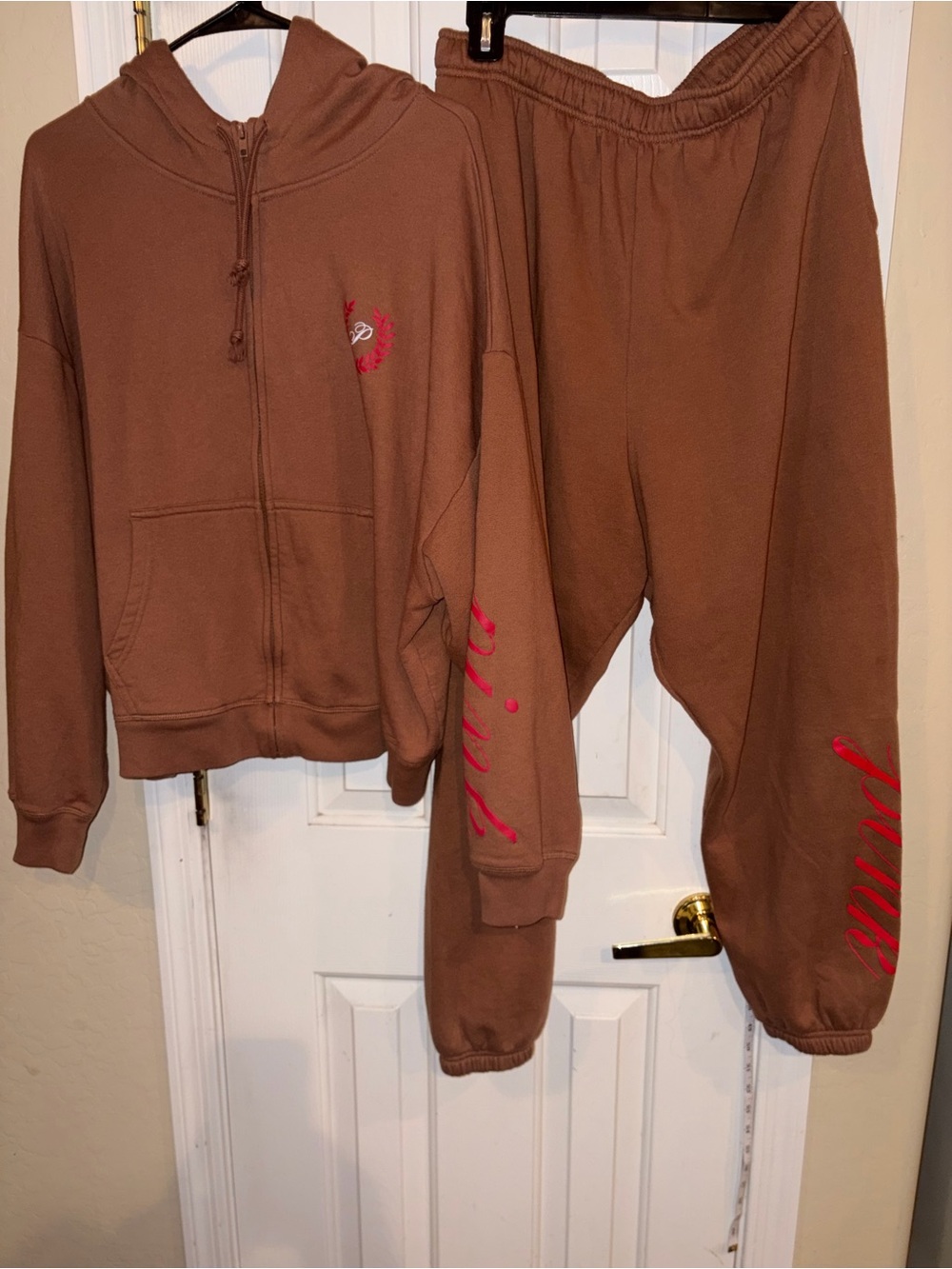Victoria’s Secret PINK Oversized Hoodie Jogger Set Brown Red Logo XL/L - Picture 13 of 16
